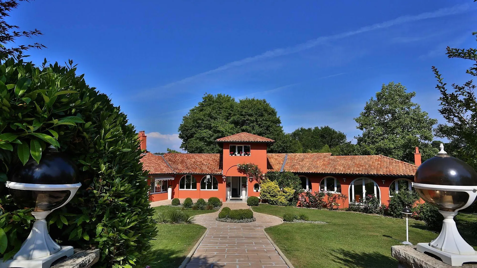 Hotel Les Freres Ibarboure بيدار